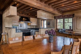 luxury chalet 12 Rooms for sale on COURCHEVEL (73120)