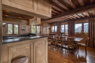 luxury chalet 12 Rooms for sale on COURCHEVEL (73120)