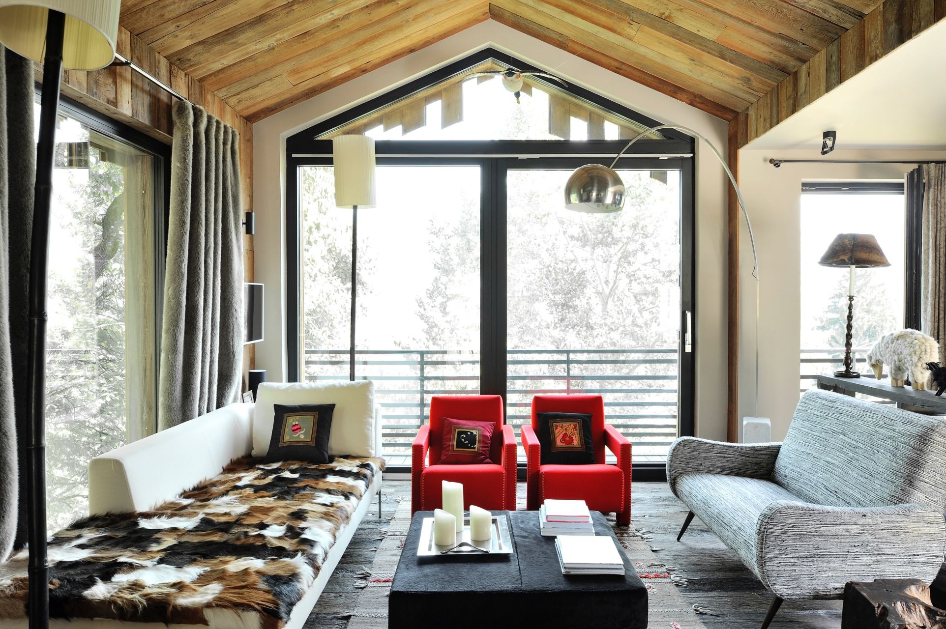 chalet de luxe 15 Pièces en location saisonnière sur COURCHEVEL (73120)