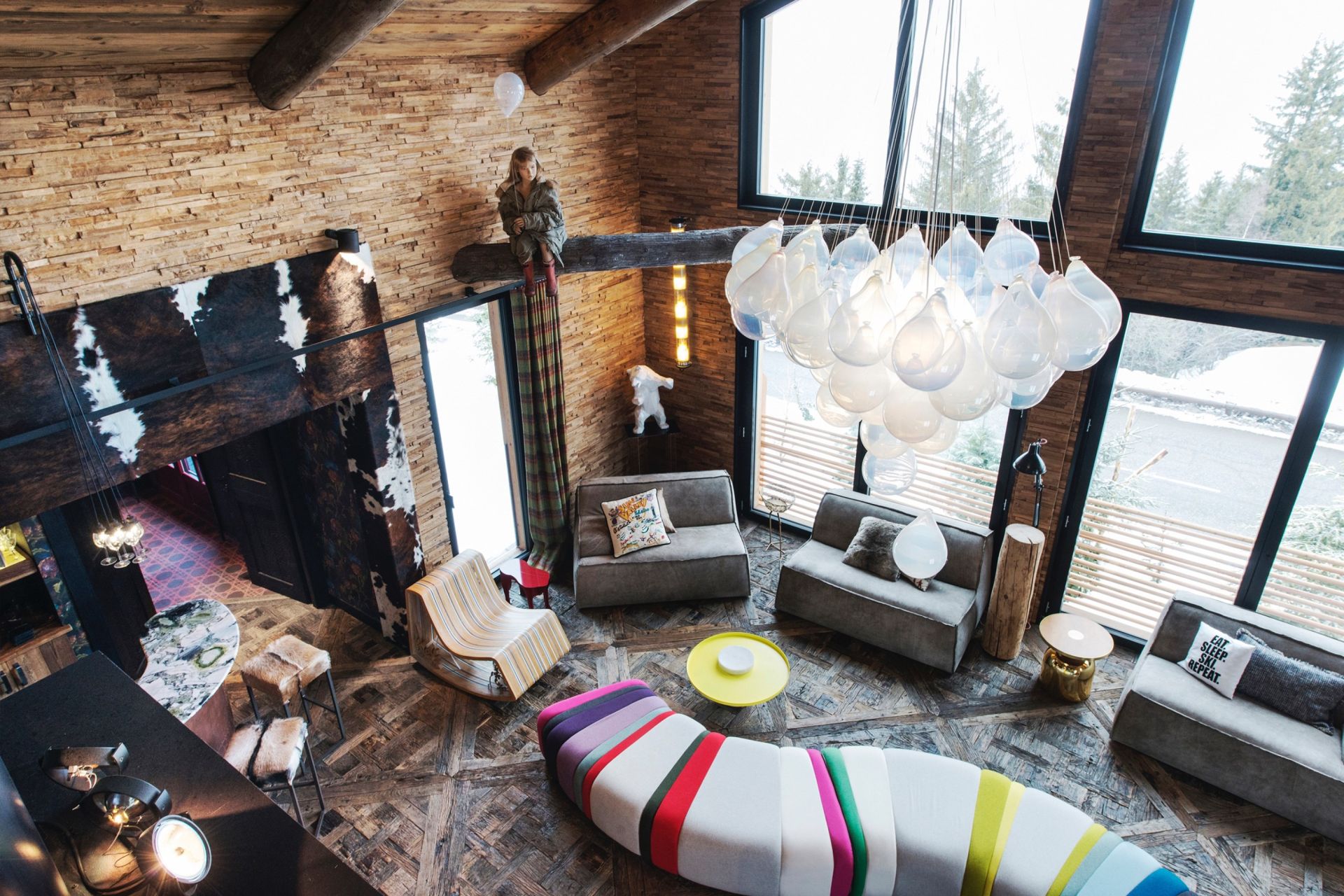 chalet de luxe 15 Pièces en location saisonnière sur COURCHEVEL VILLAGE (73120)