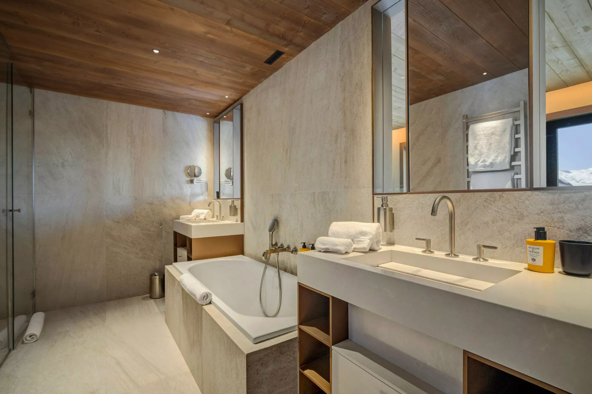 luxury apartment 6 Rooms for seasonal rent on COURCHEVEL (73120)