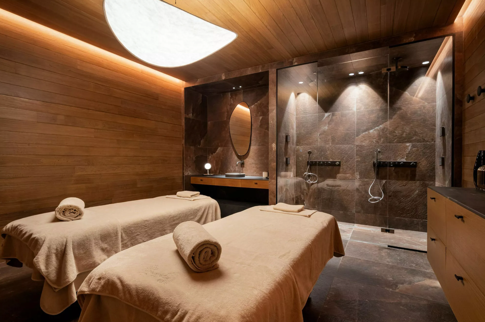 luxury apartment 6 Rooms for seasonal rent on COURCHEVEL (73120)