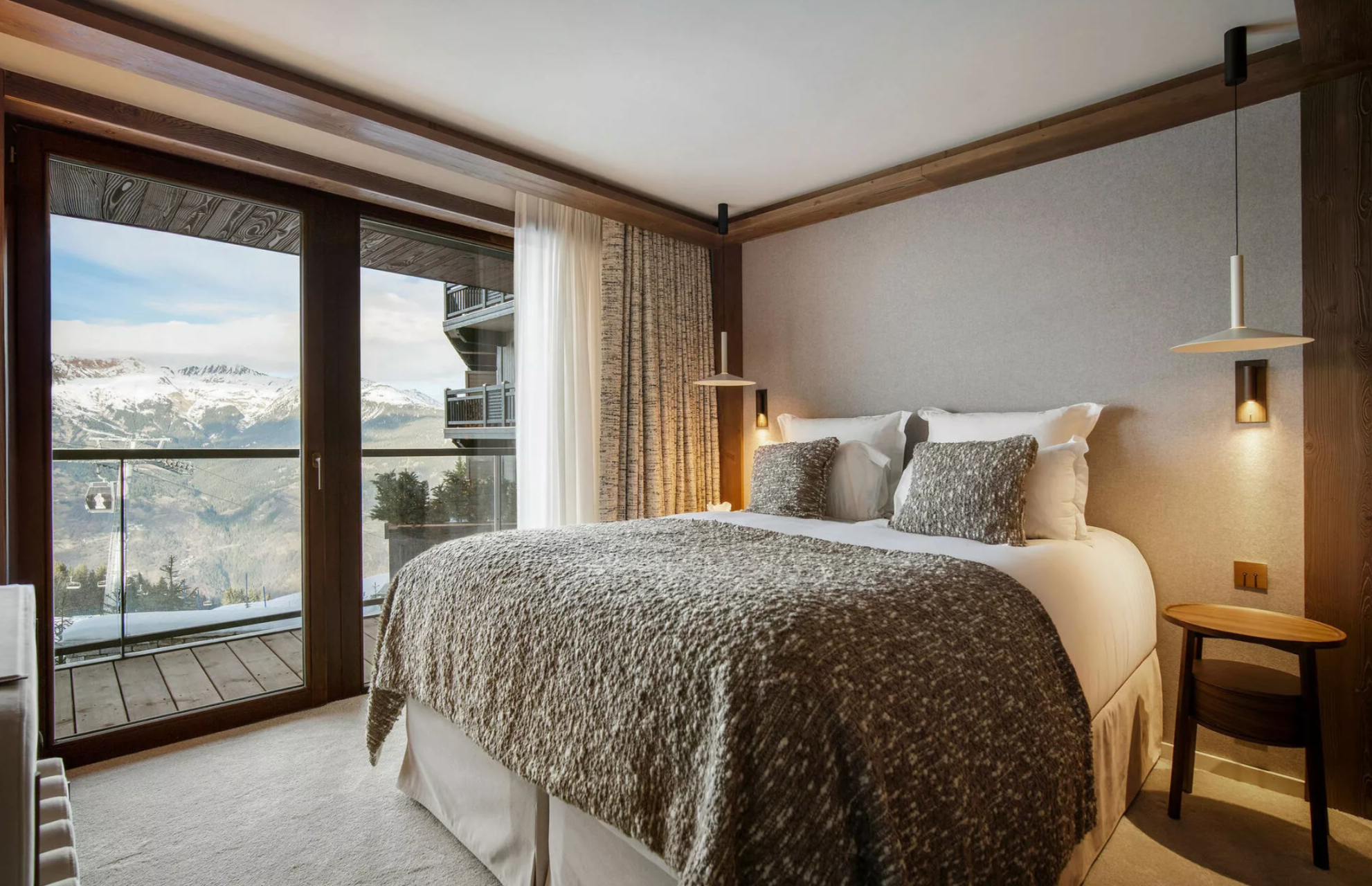 luxury apartment 5 Rooms for seasonal rent on COURCHEVEL (73120)