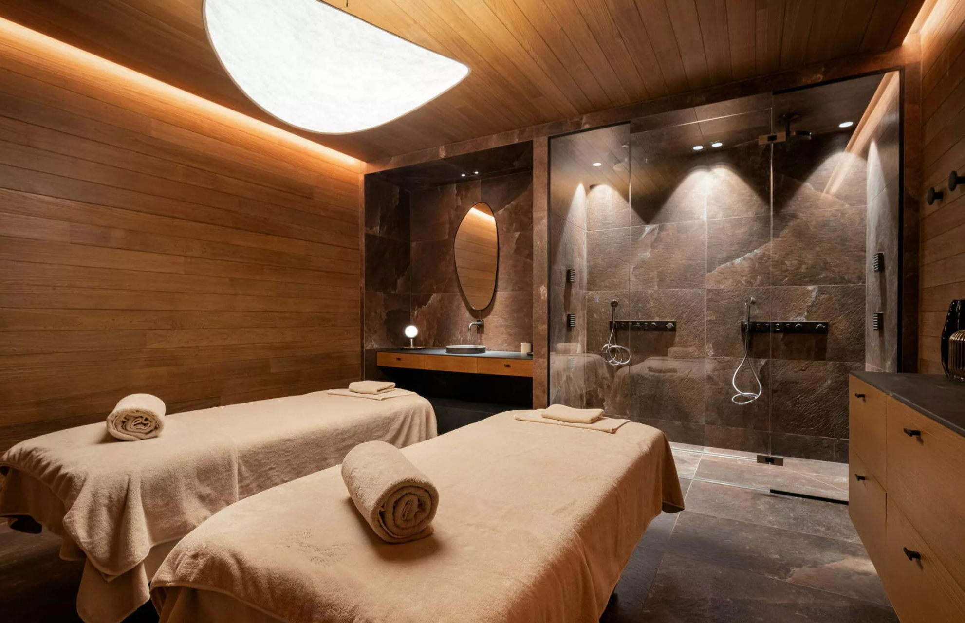 luxury apartment 5 Rooms for seasonal rent on COURCHEVEL (73120)