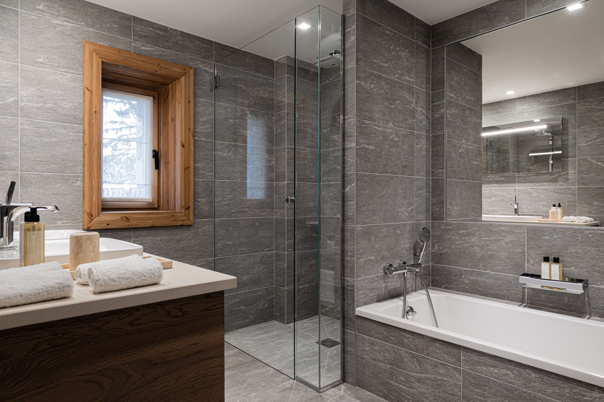 chalet de luxe 12 Pièces en location saisonnière sur COURCHEVEL VILLAGE (73120)