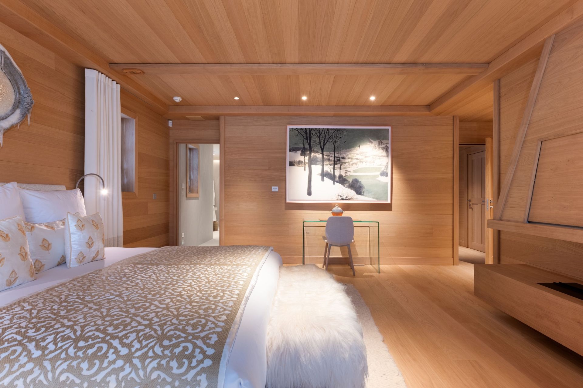 luxury chalet 15 Rooms for seasonal rent on COURCHEVEL (73120)