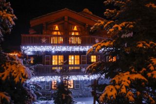 luxury chalet 15 Rooms for seasonal rent on COURCHEVEL (73120)