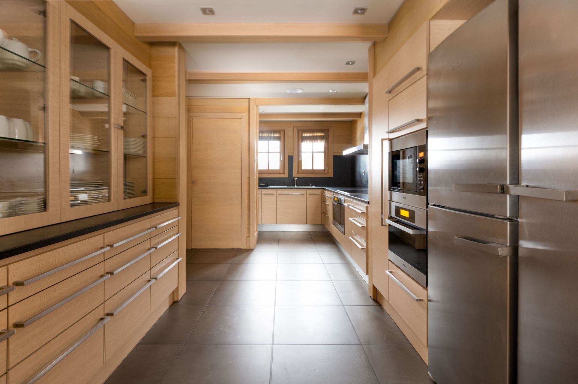 luxury chalet 9 Rooms for seasonal rent on COURCHEVEL (73120)