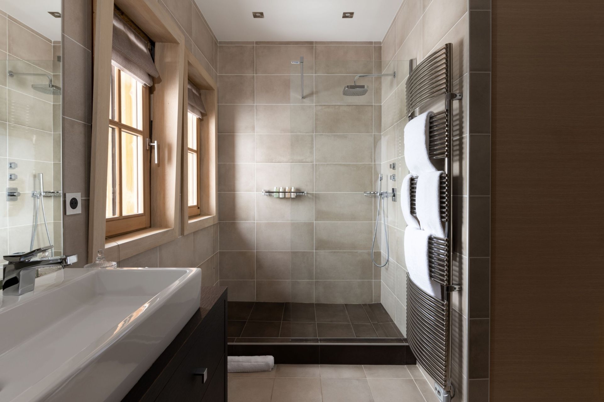 chalet de luxe 9 Pièces en location saisonnière sur COURCHEVEL MORIOND (73120)