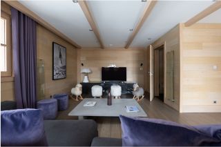luxury chalet 12 Rooms for seasonal rent on COURCHEVEL MORIOND (73120)
