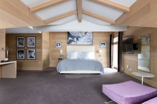luxury chalet 12 Rooms for seasonal rent on COURCHEVEL MORIOND (73120)