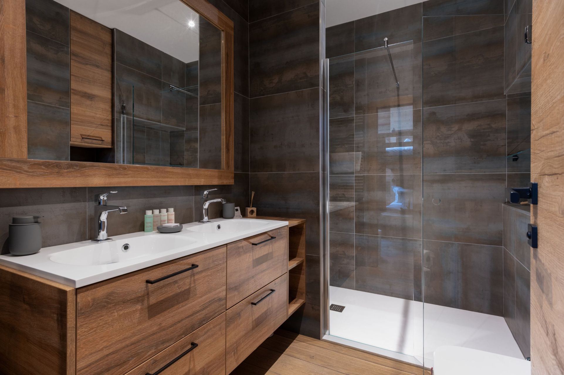 luxury apartment 6 Rooms for seasonal rent on COURCHEVEL (73120)