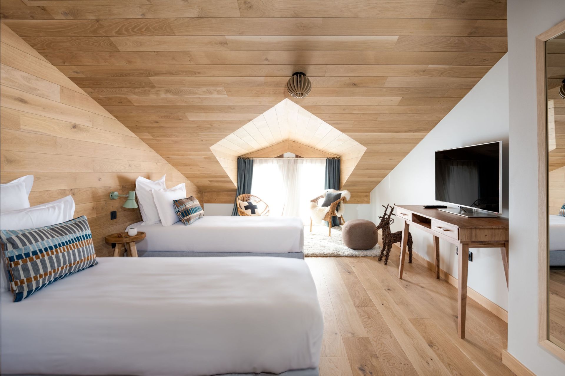 luxury apartment 6 Rooms for seasonal rent on COURCHEVEL MORIOND (73120)