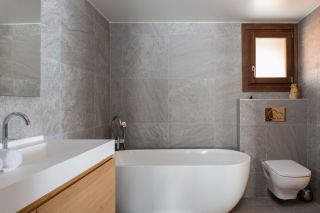 luxury apartment 6 Rooms for seasonal rent on COURCHEVEL MORIOND (73120)