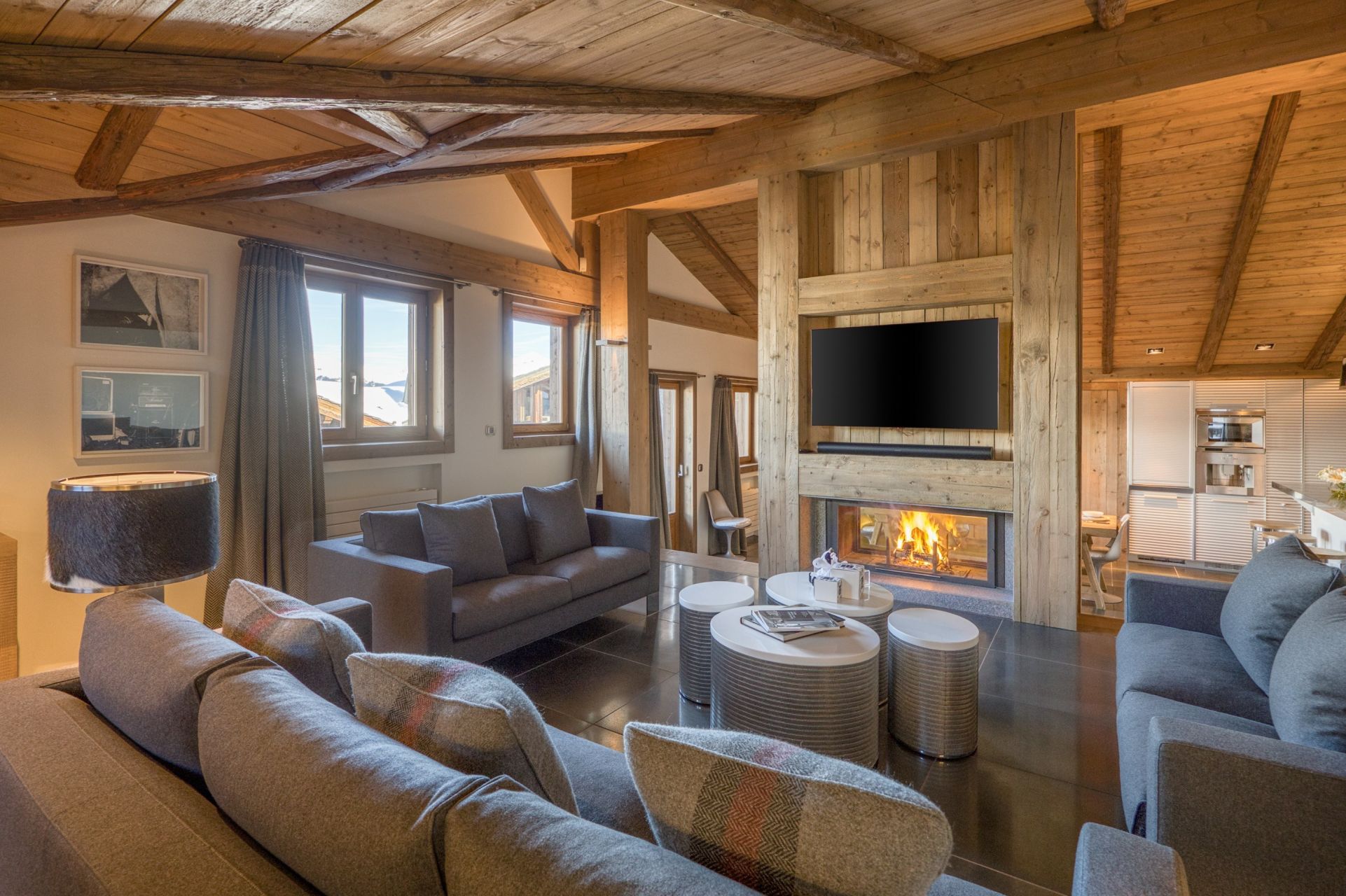 luxury chalet 9 Rooms for sale on COURCHEVEL (73120)