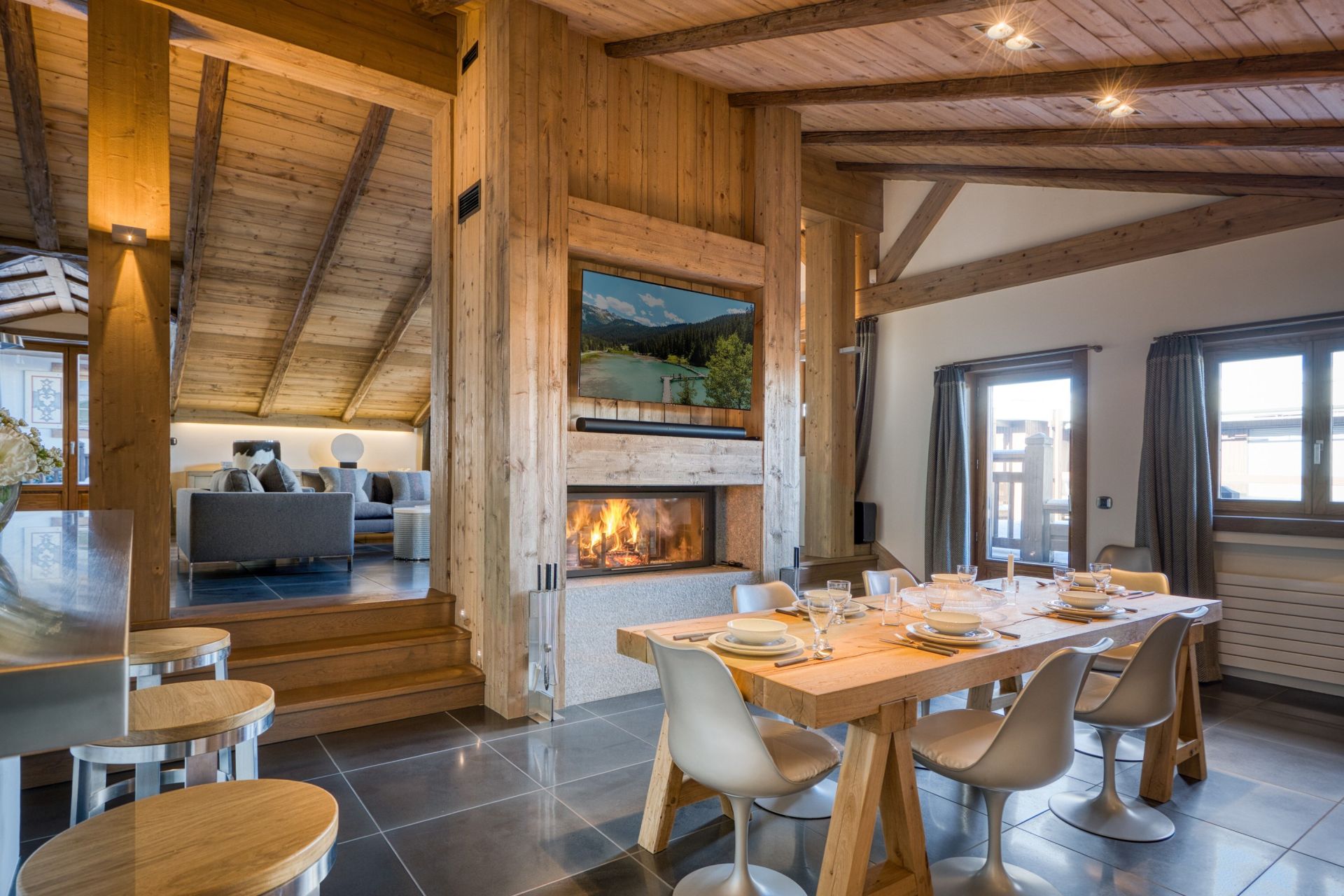 luxury chalet 9 Rooms for sale on COURCHEVEL (73120)