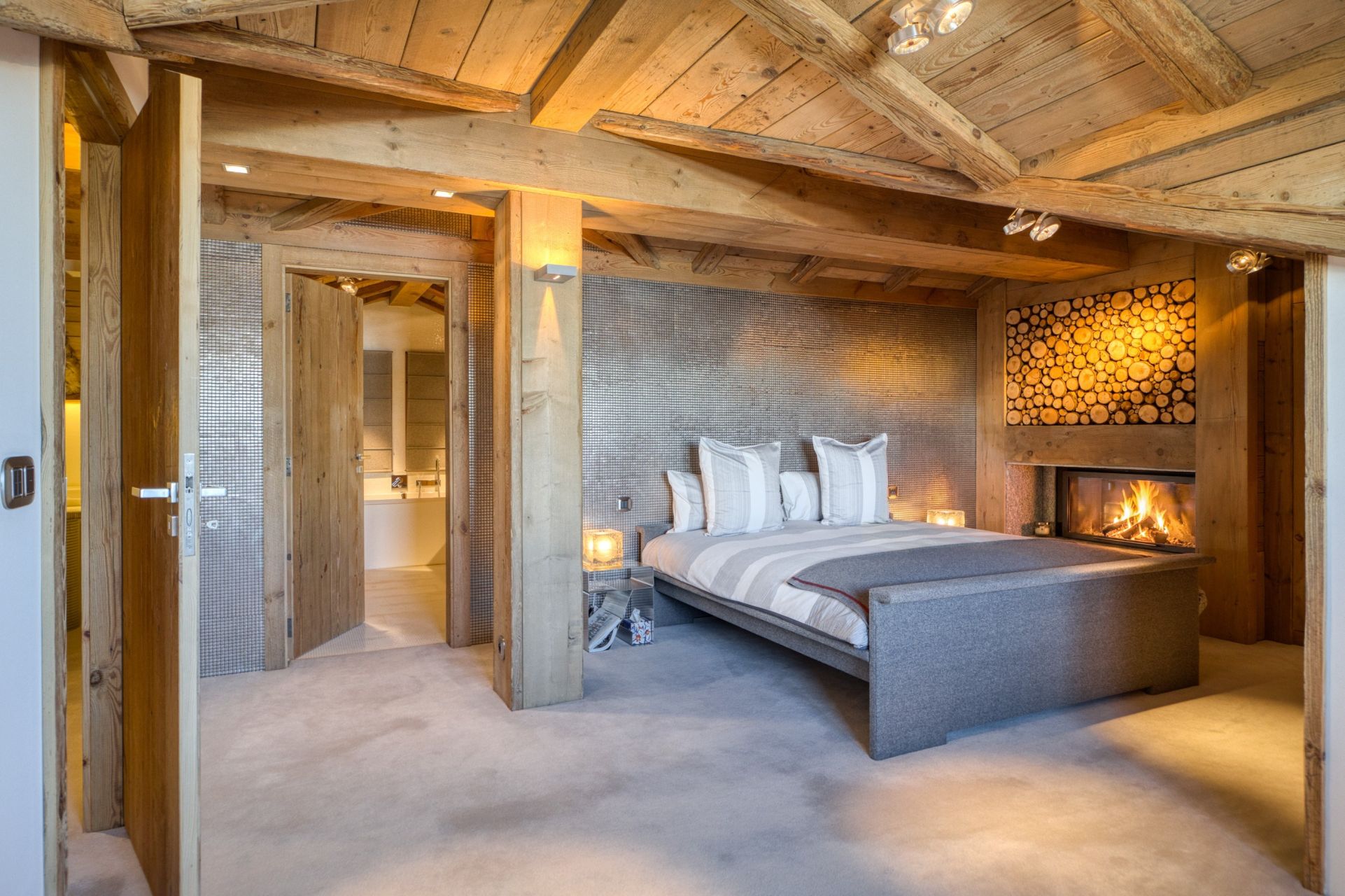 luxury chalet 9 Rooms for sale on COURCHEVEL (73120)