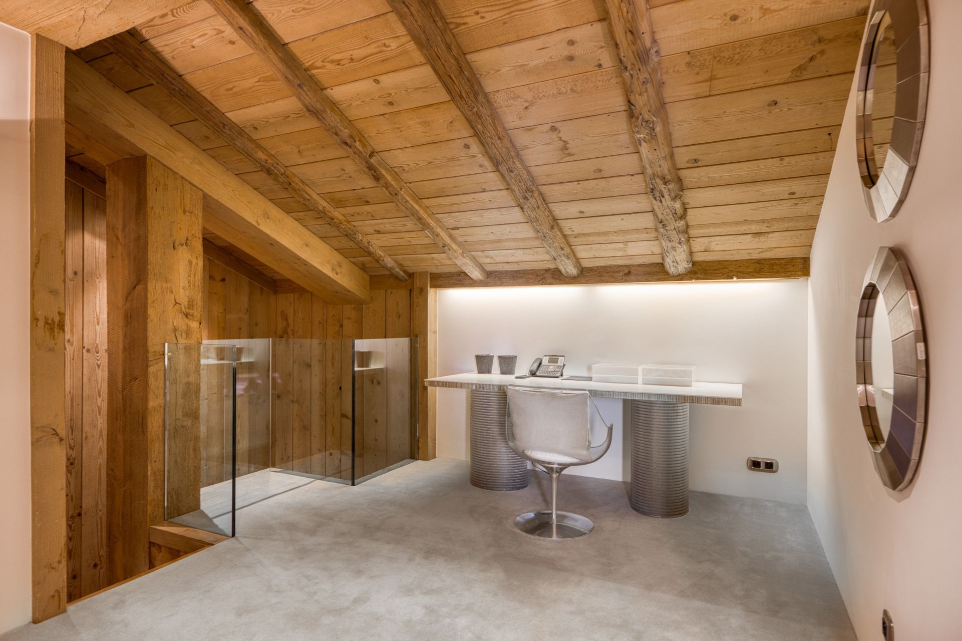 luxury chalet 9 Rooms for sale on COURCHEVEL (73120)