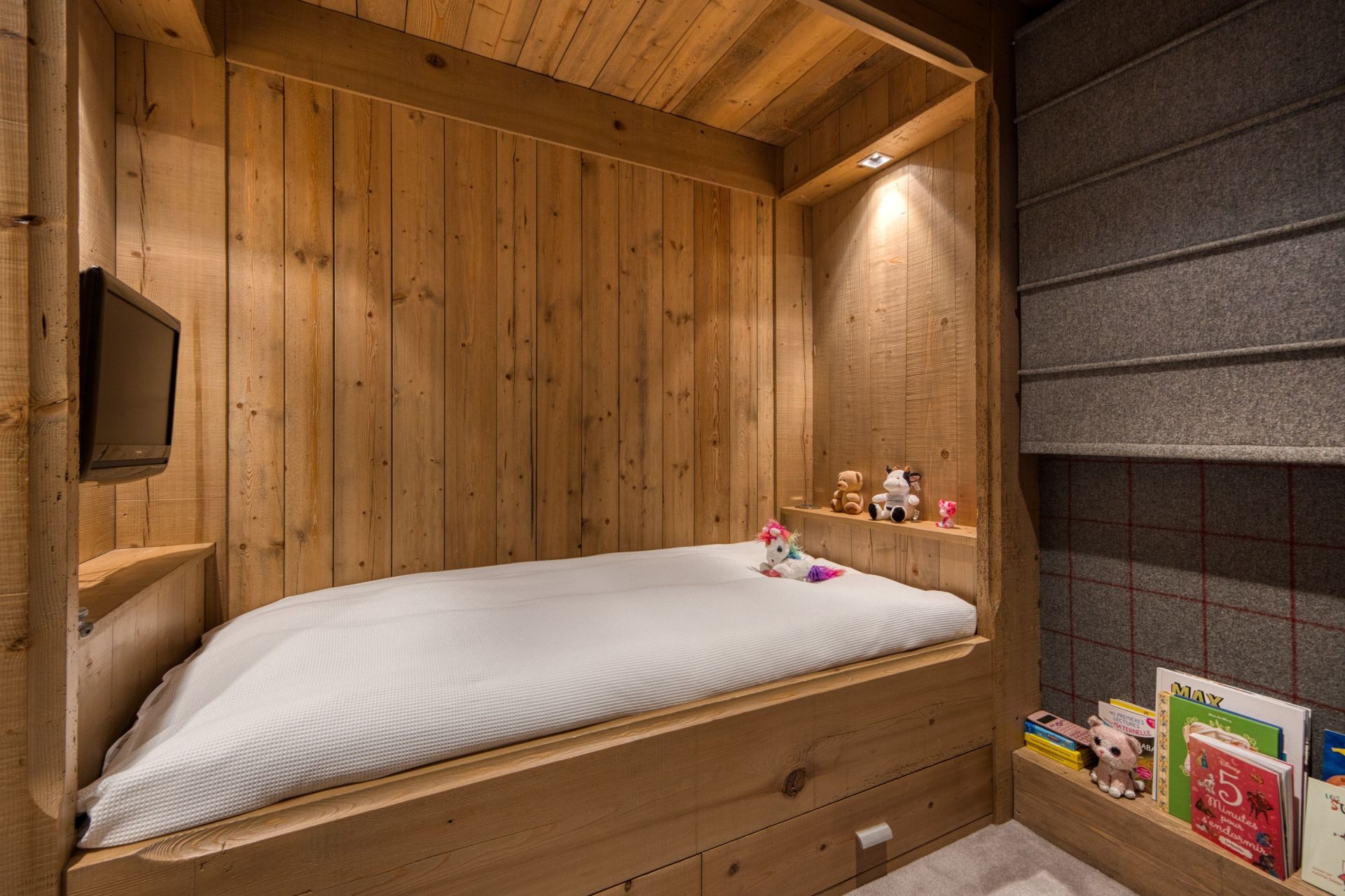 luxury chalet 9 Rooms for sale on COURCHEVEL (73120)