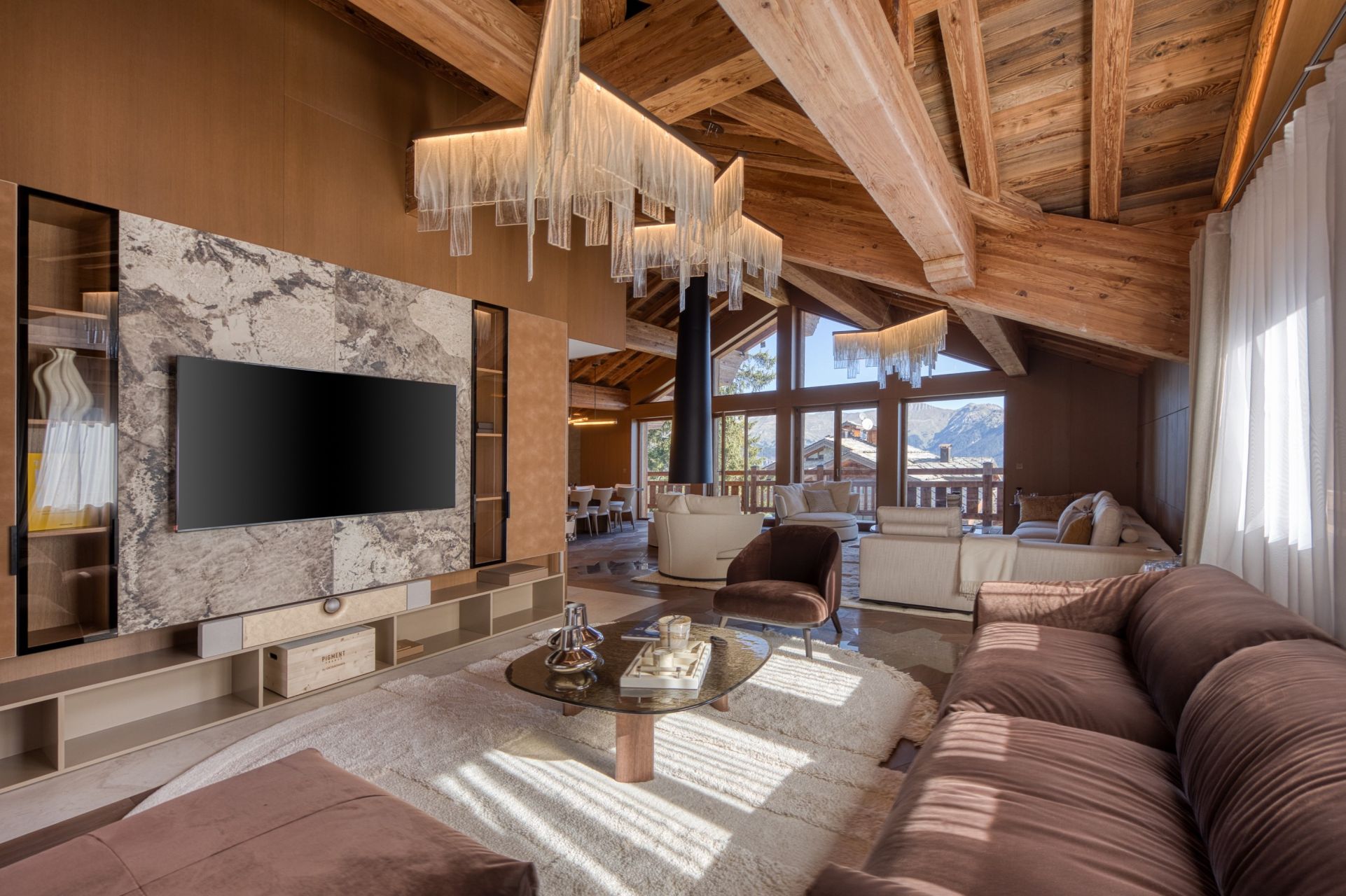 luxury chalet 10 Rooms for seasonal rent on COURCHEVEL (73120)
