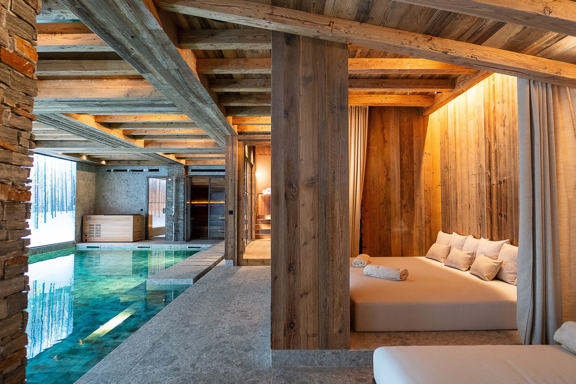 chalet de luxe 11 Pièces en location saisonnière sur COURCHEVEL (73120)