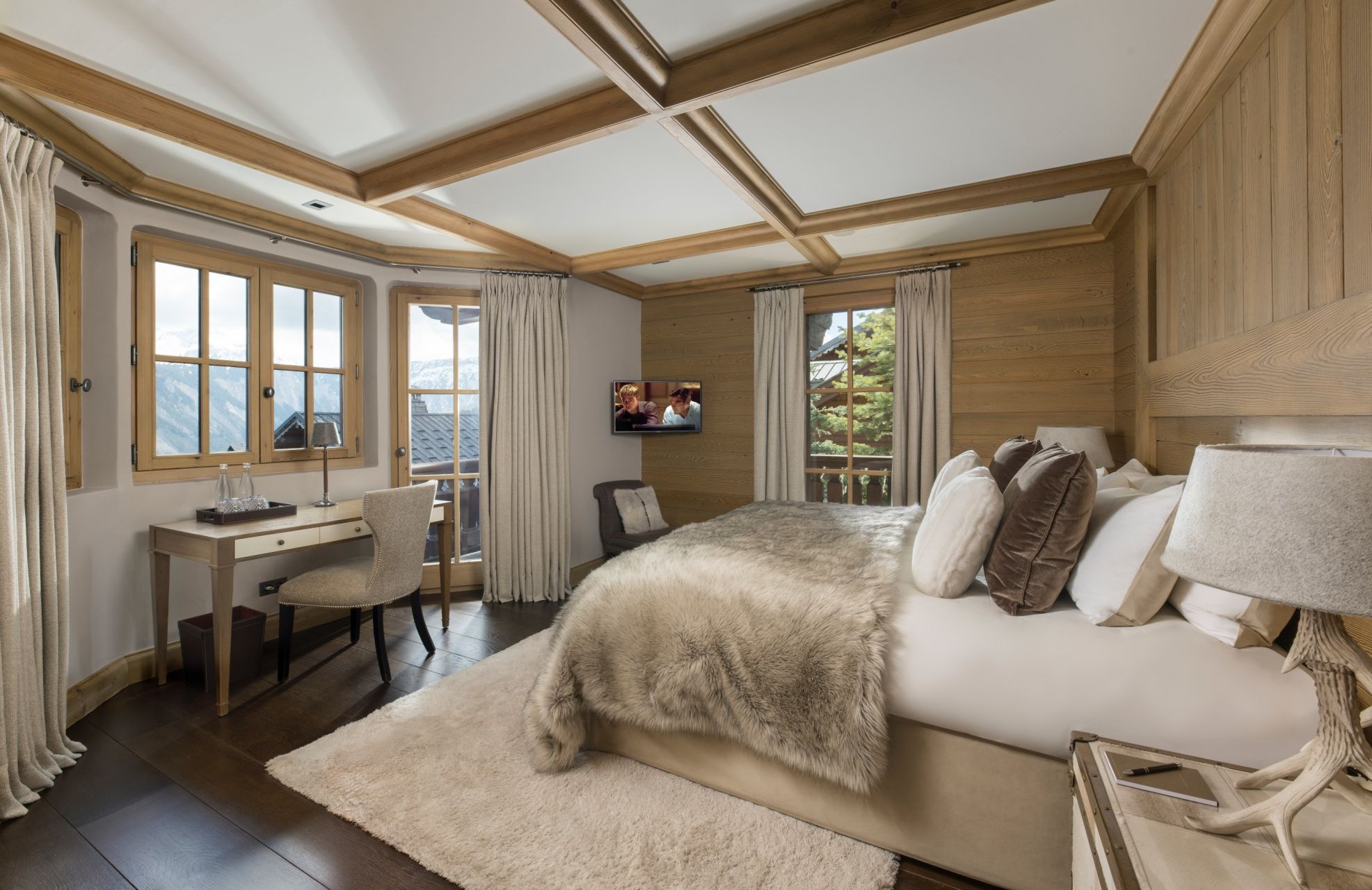 chalet de luxe 10 Pièces en location saisonnière sur COURCHEVEL (73120)