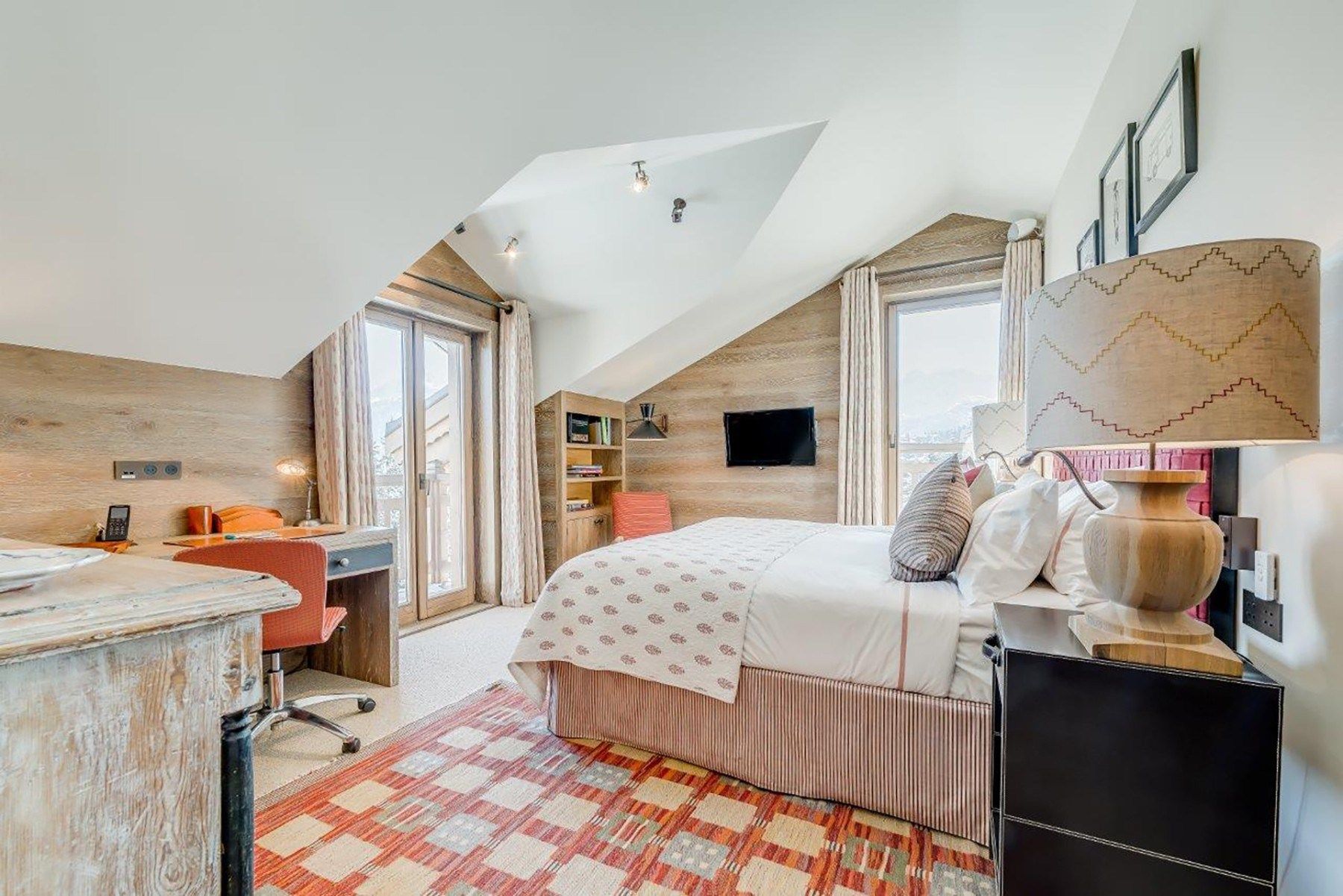 luxury chalet 6 Rooms for seasonal rent on COURCHEVEL (73120)