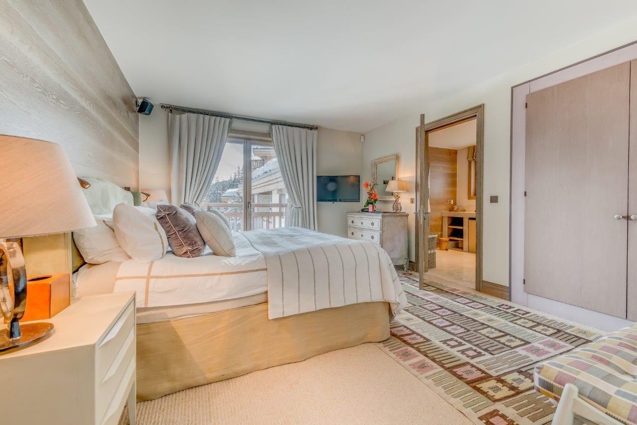 chalet de luxe 6 Pièces en location saisonnière sur COURCHEVEL (73120)