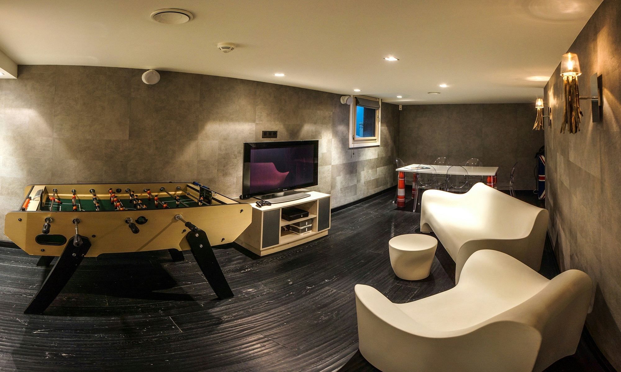 luxury chalet 7 Rooms for seasonal rent on COURCHEVEL (73120)