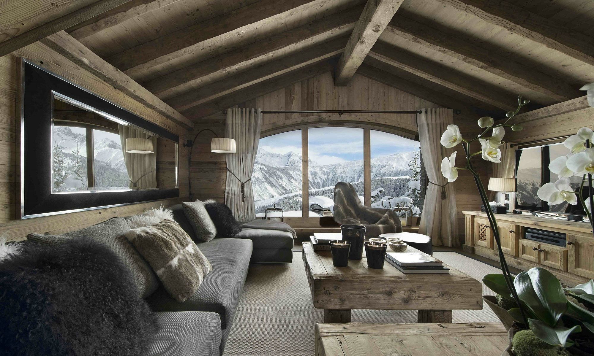 luxury chalet 8 Rooms for seasonal rent on COURCHEVEL (73120)
