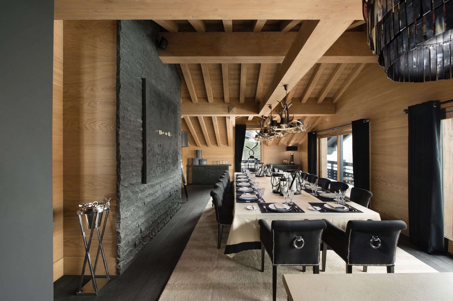 chalet de luxe 8 Pièces en location saisonnière sur COURCHEVEL (73120)