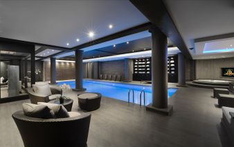 chalet de luxe 8 Pièces en location saisonnière sur COURCHEVEL (73120)