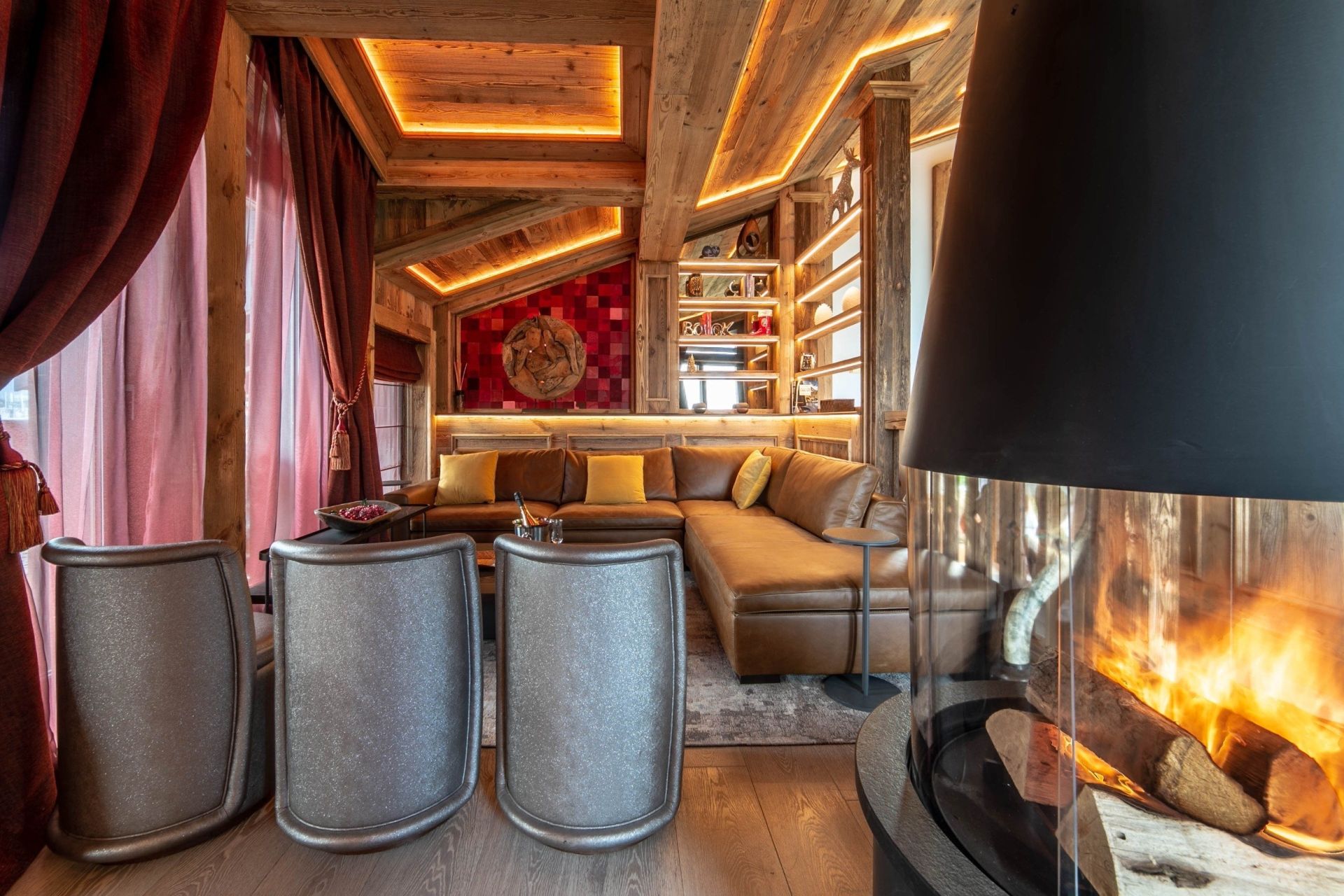 chalet de luxe 5 Pièces en location saisonnière sur COURCHEVEL (73120)