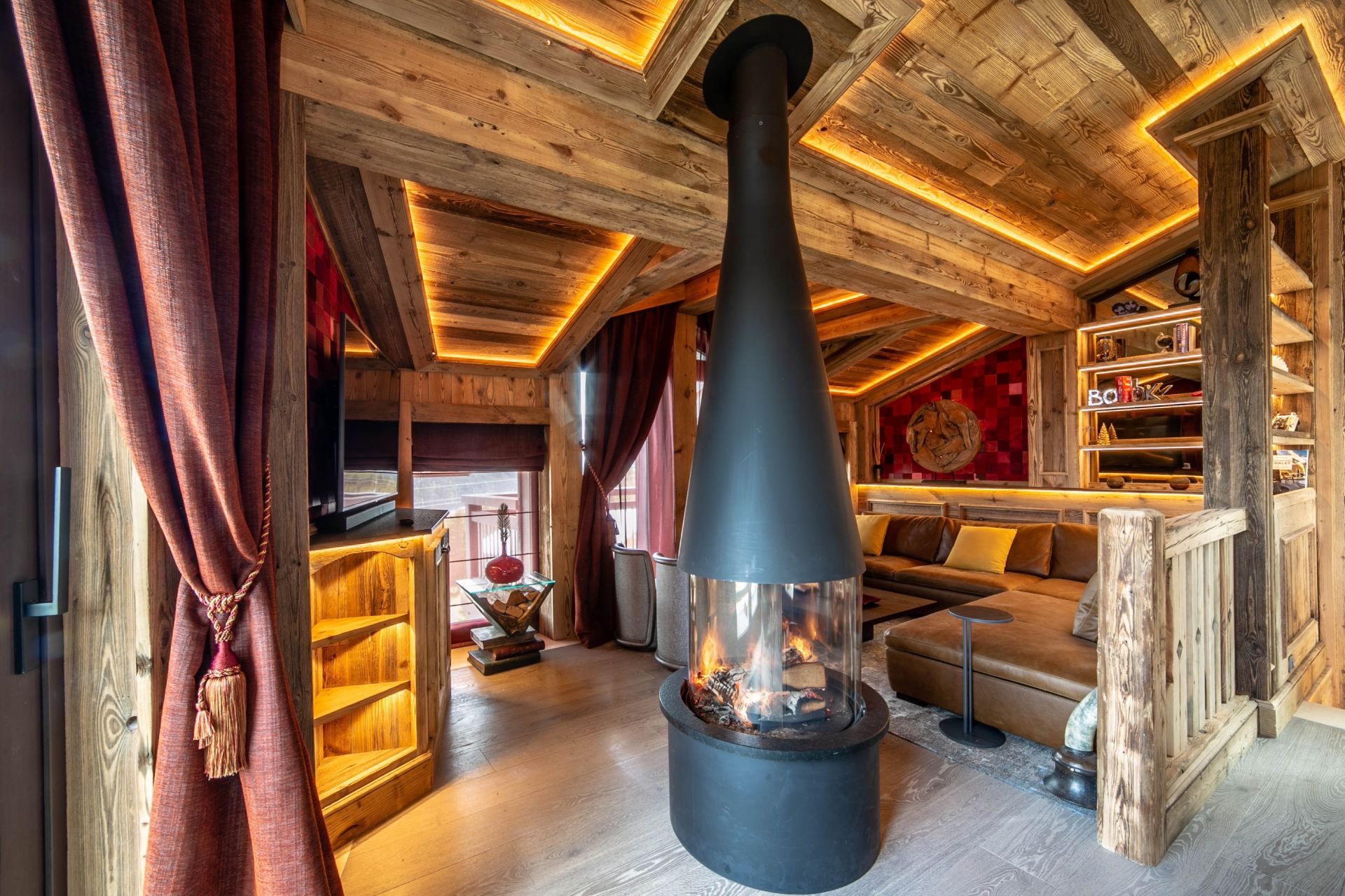 chalet de luxe 5 Pièces en location saisonnière sur COURCHEVEL (73120)
