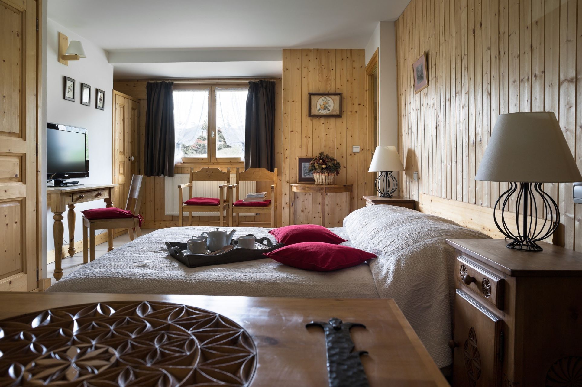 luxury chalet 7 Rooms for seasonal rent on COURCHEVEL (73120)