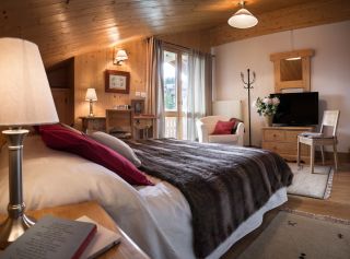 chalet de luxe 7 Pièces en location saisonnière sur COURCHEVEL (73120)