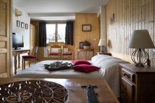 chalet de luxe 7 Pièces en location saisonnière sur COURCHEVEL (73120)