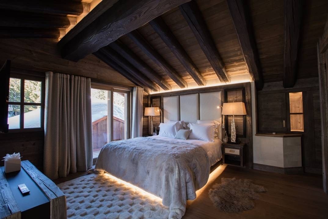 luxury chalet 6 Rooms for seasonal rent on COURCHEVEL (73120)