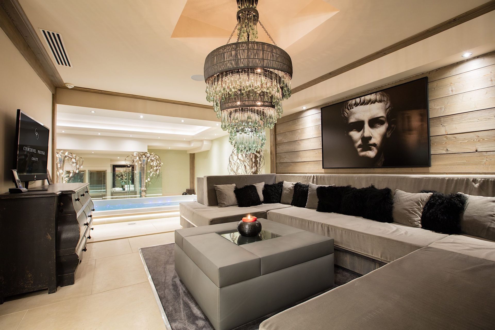 luxury chalet 6 Rooms for seasonal rent on COURCHEVEL (73120)
