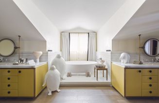 luxury chalet 4 Rooms for seasonal rent on COURCHEVEL (73120)