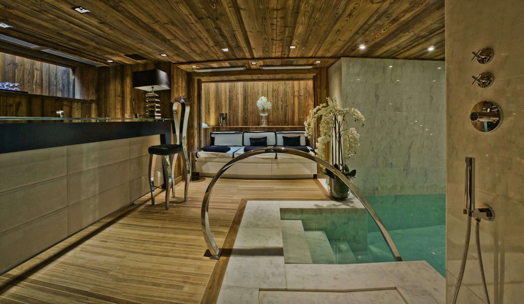 chalet de luxe 5 Pièces en location saisonnière sur COURCHEVEL (73120)
