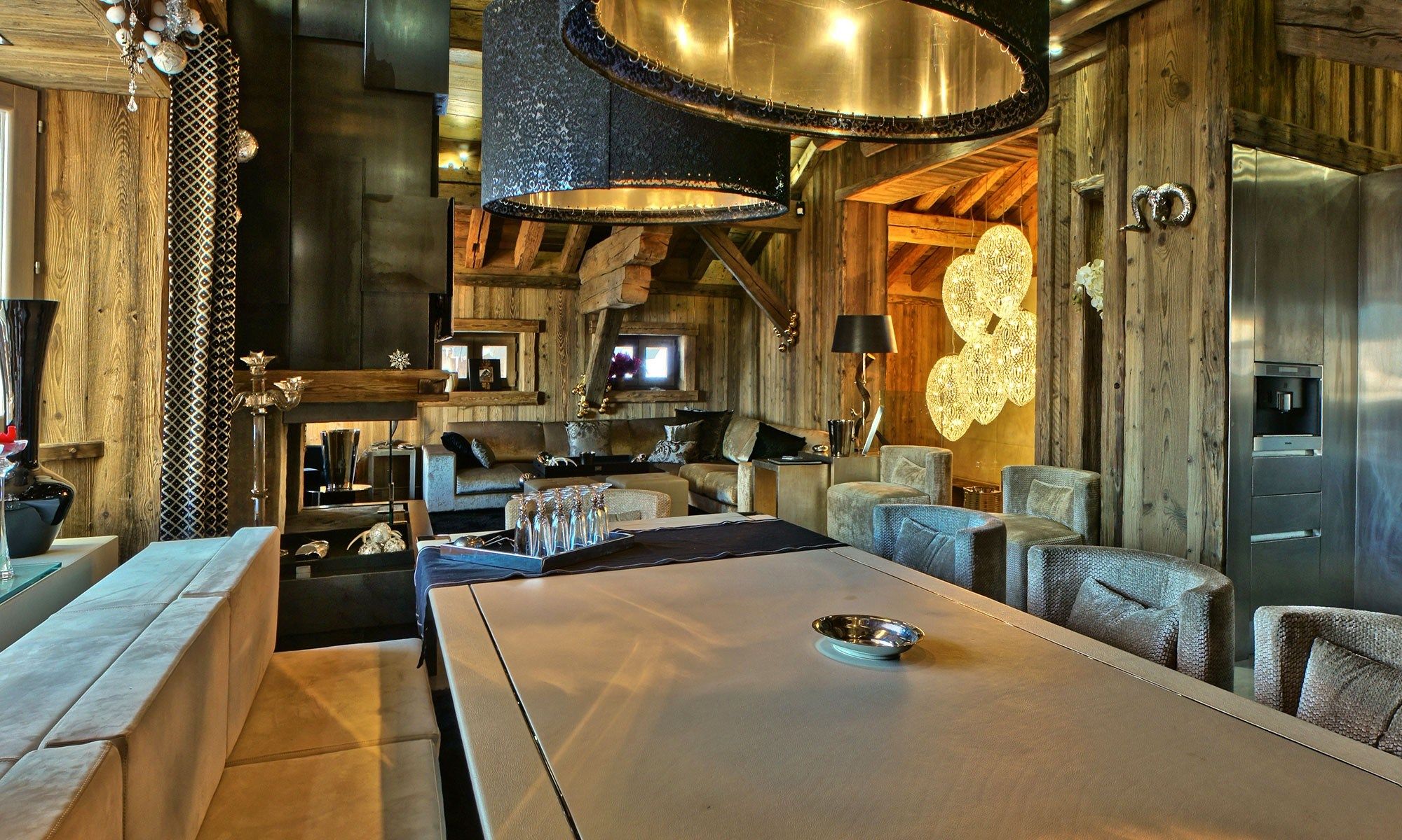 chalet de luxe 5 Pièces en location saisonnière sur COURCHEVEL (73120)