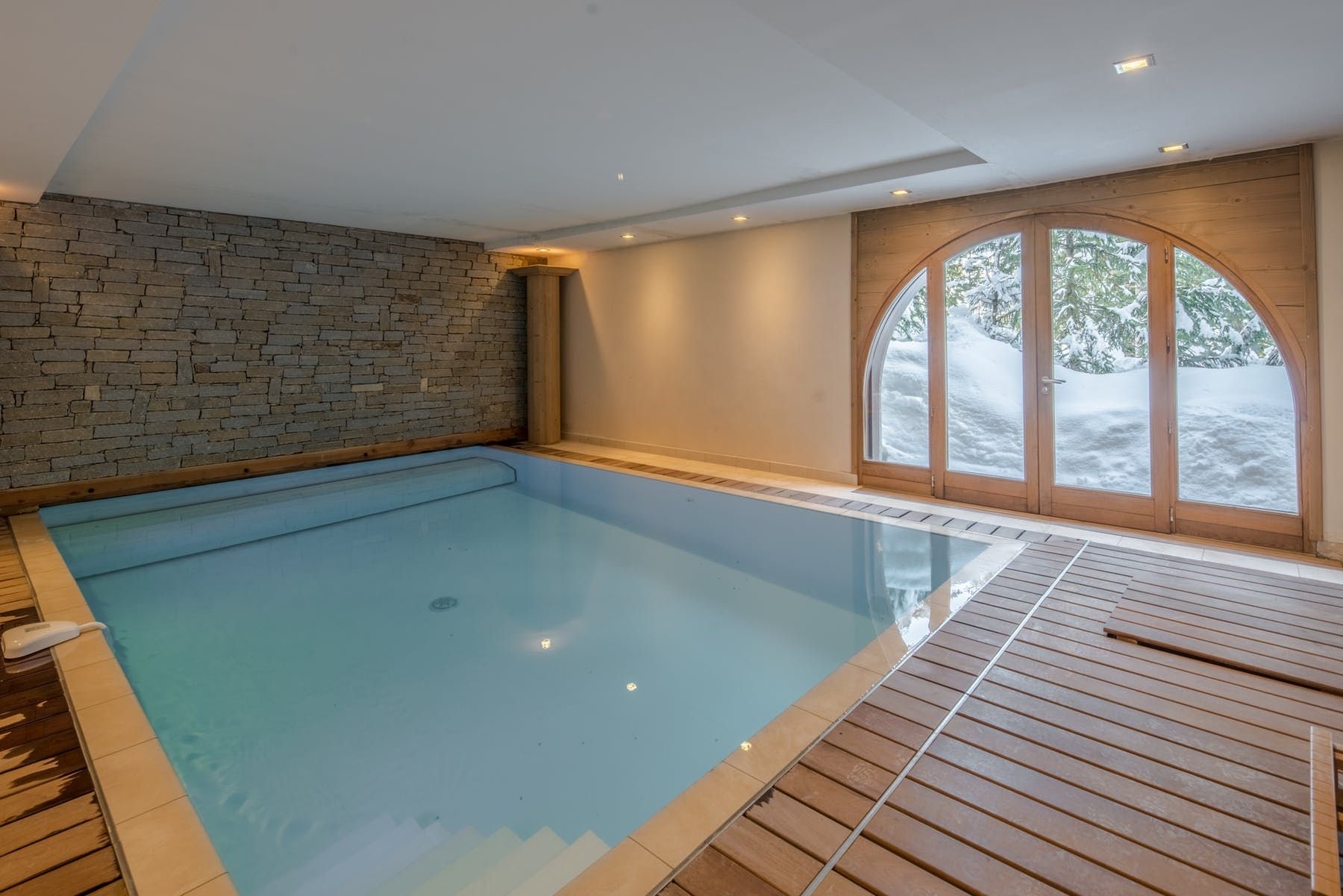 chalet de luxe 10 Pièces en location saisonnière sur COURCHEVEL (73120)