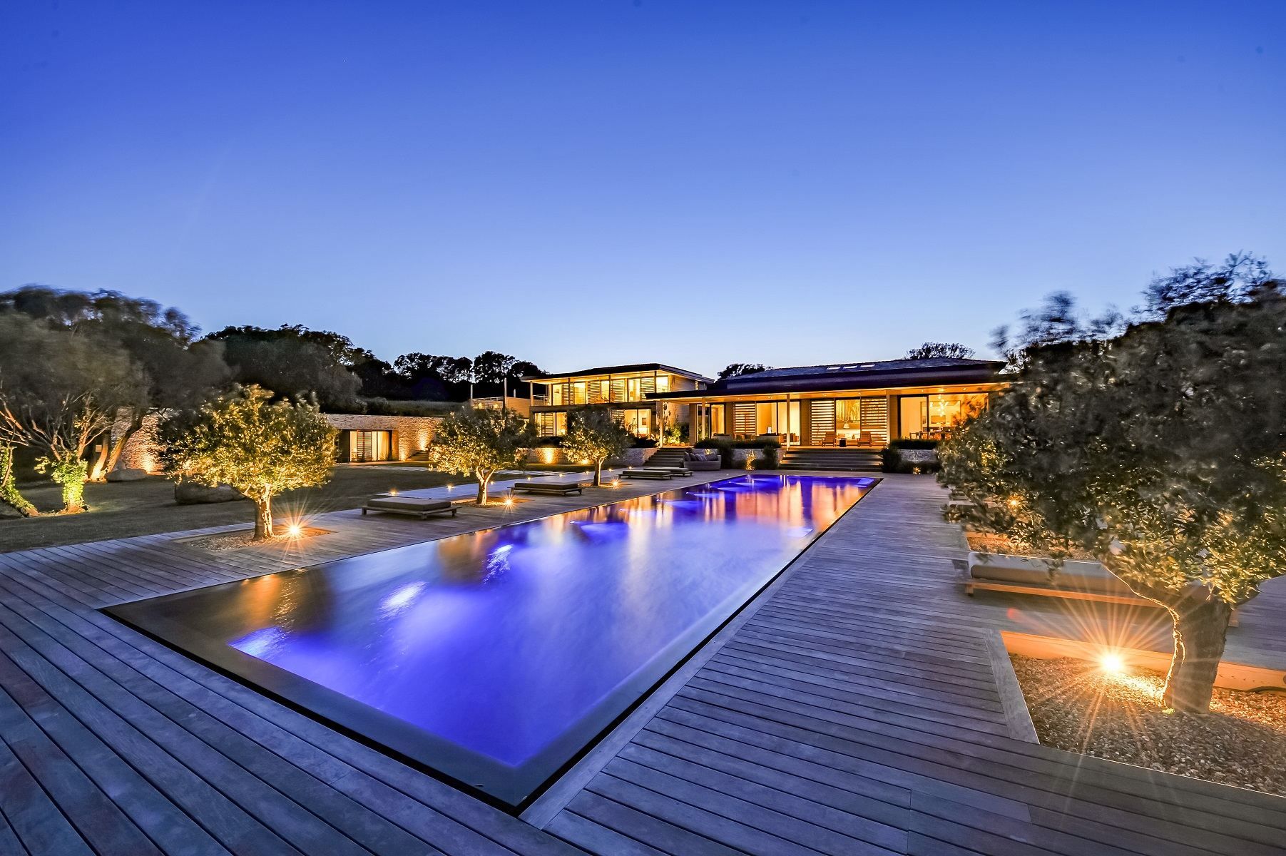 Rental Luxury property Bonifacio (20169) Golf de Sperone 860 m²