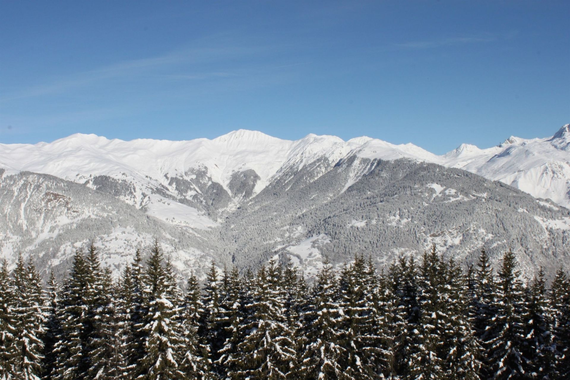 luxury apartment 5 Rooms for seasonal rent on COURCHEVEL (73120)
