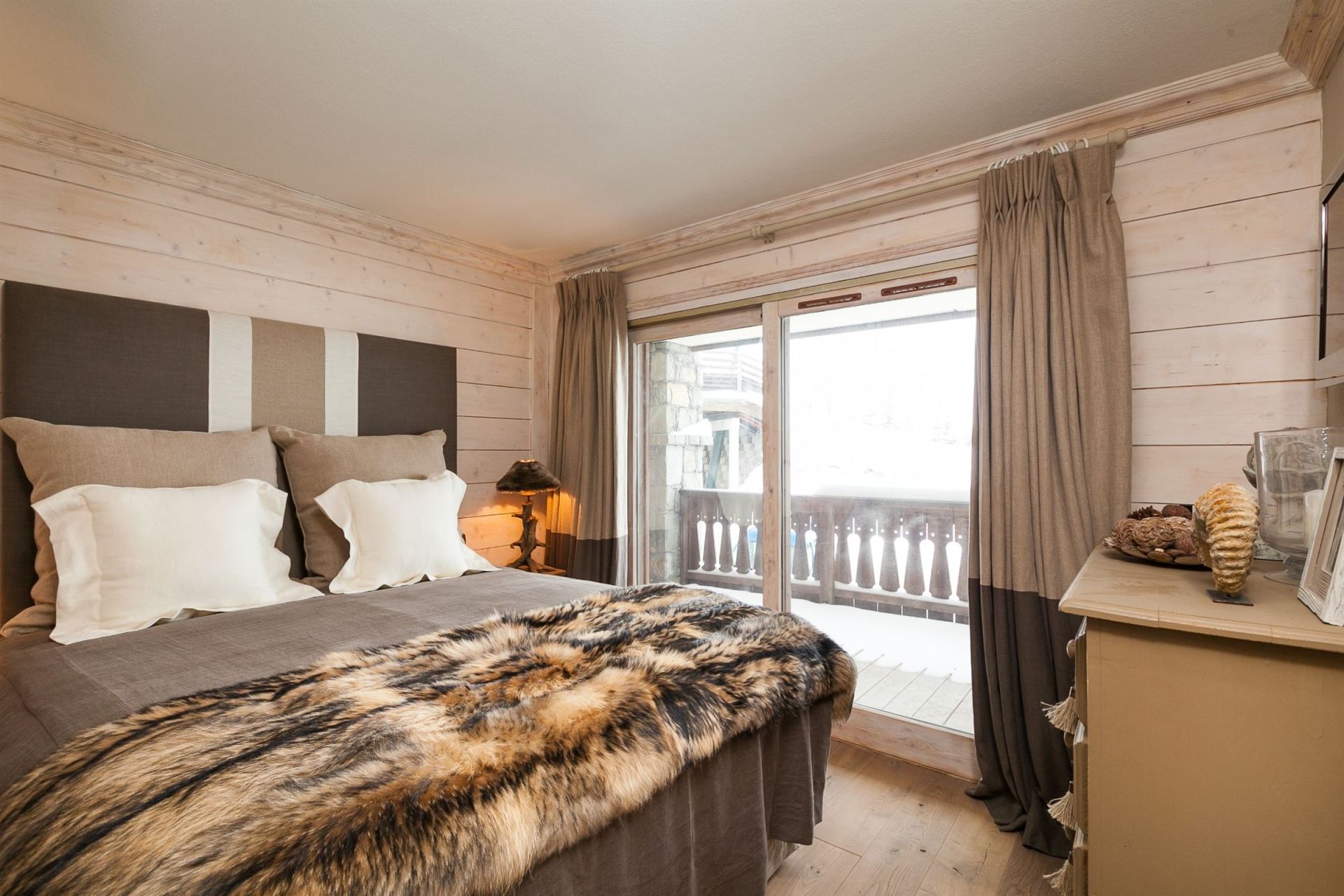 luxury apartment 3 Rooms for seasonal rent on COURCHEVEL (73120)