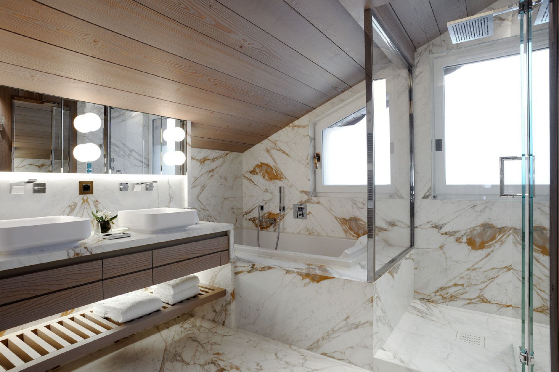 appartement de luxe 6 Pièces en location saisonnière sur COURCHEVEL (73120)