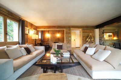 chalet de luxe 5 Pièces en location saisonnière sur COURCHEVEL (73120) Location saisonnière Chalet de luxe Courchevel Courchevel Moriond 5 Pièces 250 m²