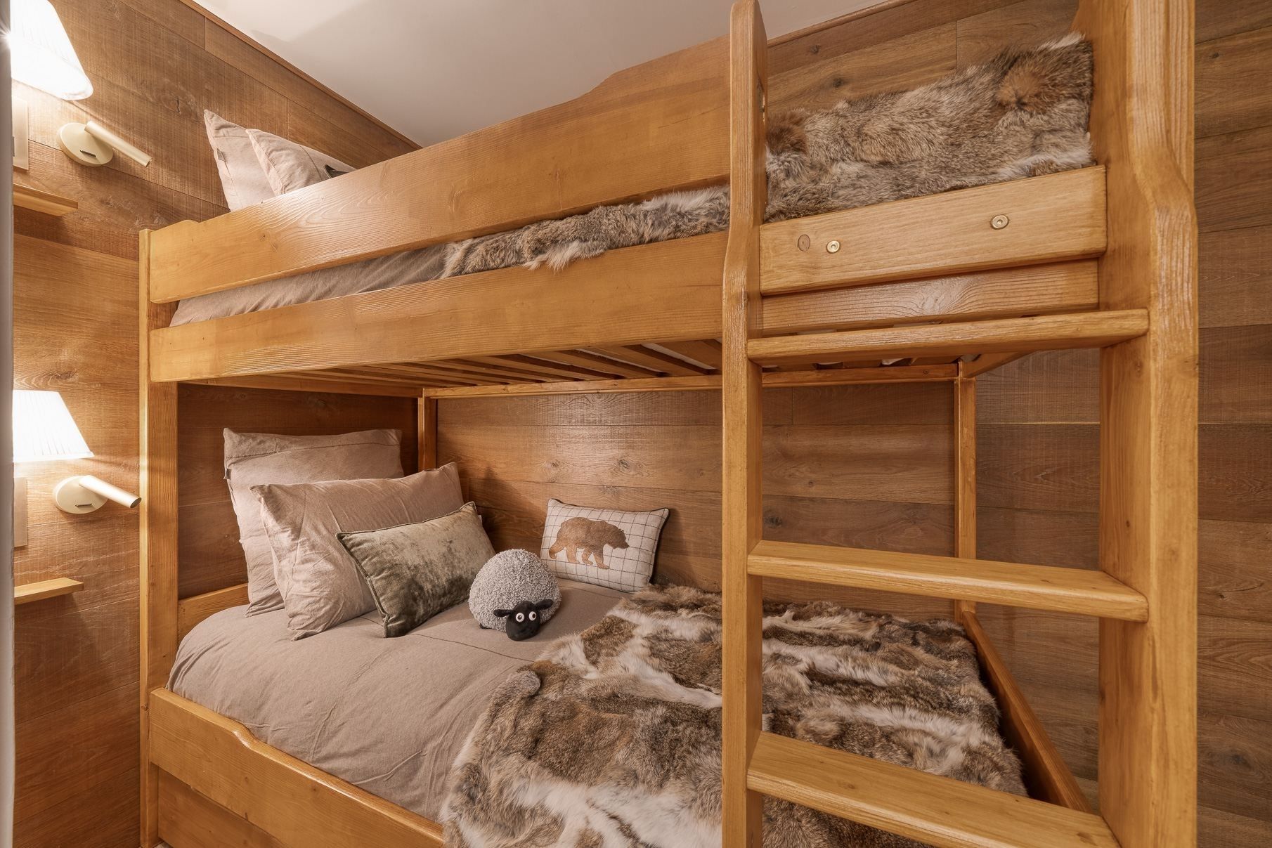 appartement de luxe 4 Pièces en location saisonnière sur COURCHEVEL (73120)