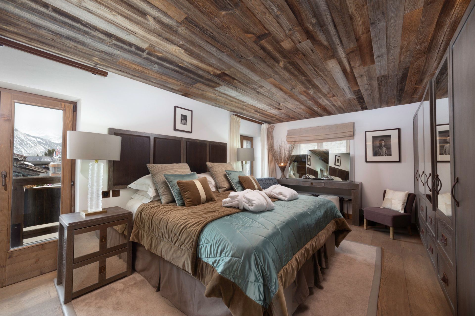 luxury chalet 7 Rooms for seasonal rent on COURCHEVEL (73120)